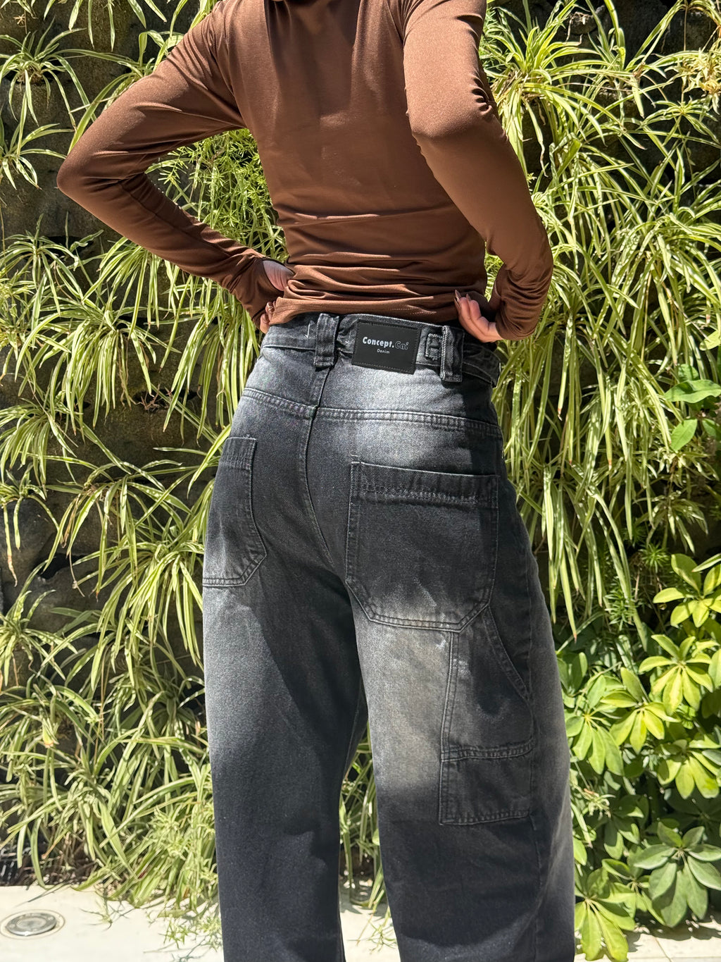 Double Washed Black Carpenter